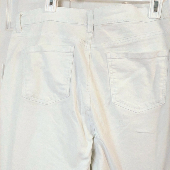 Gloria Vanderbilt Women's Classic Tapered Amanda Jeans - Picture 8 of 9